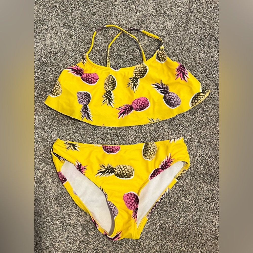 Kanu Surf girls bikini, size 7 🍍